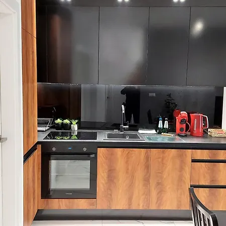 Theapartments Wrzesnienska Apartman *